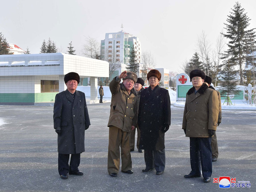 Party and Government Officials Tour Township of Samjiyon County