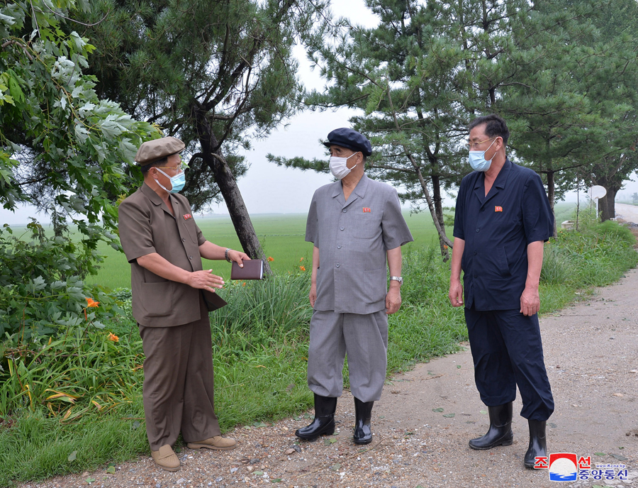 Pak Pong Ju Acquaints Himself with Work for Preventing Damage during Rainy Season in Yonbaek Area